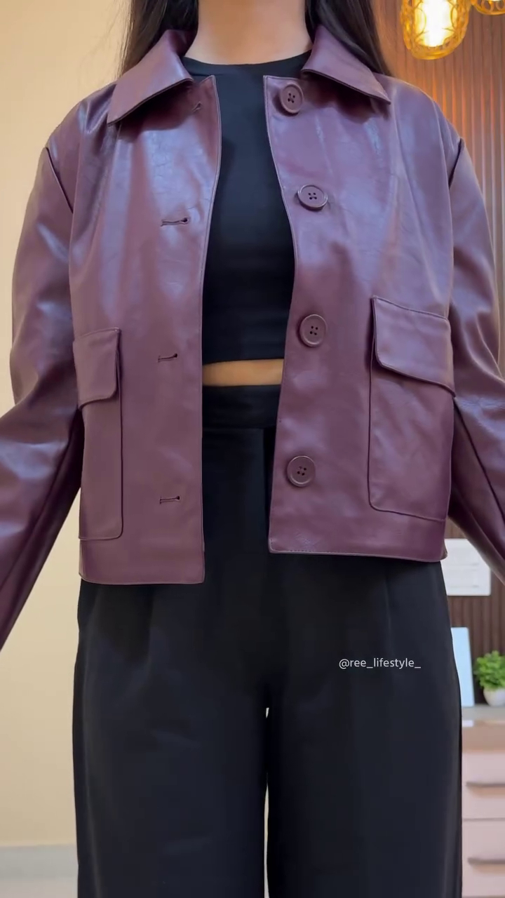 Beige Cropped Zip‑Up Utility Jacket with Front Flap Pockets Styled with Black High‑Waist Wide‑Leg Pants for Street‑Chic Winter Outfit” 🤍