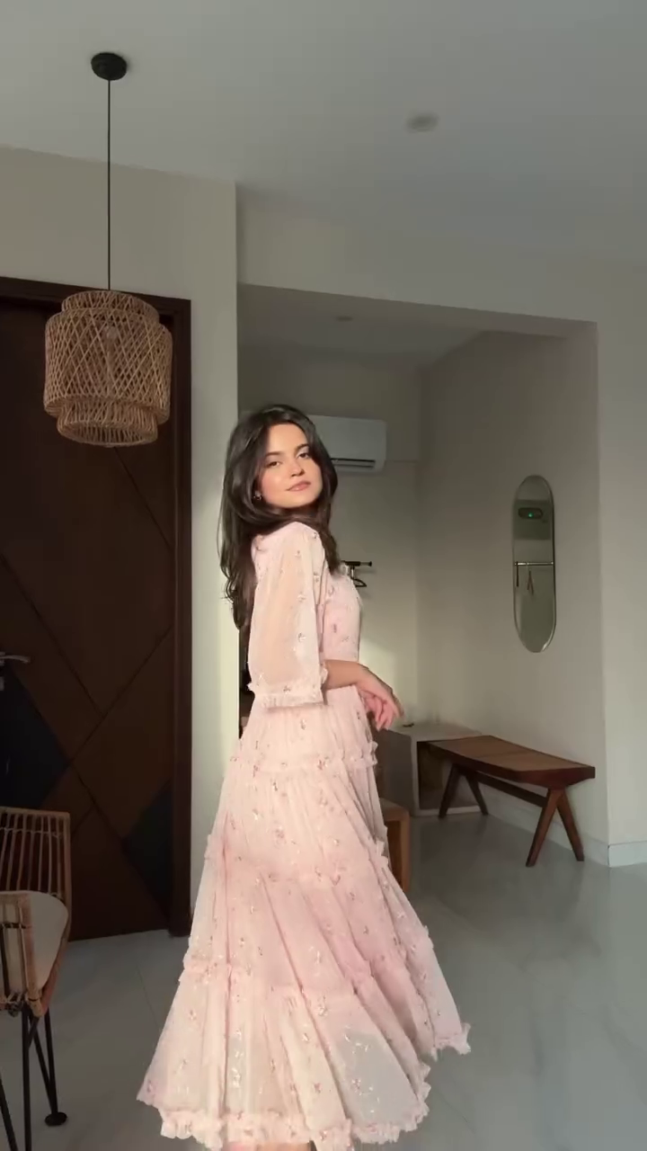 Soft Pink Puff‑Sleeve Square‑Neck Tiered Maxi Dress with Gathered Waist for Everyday & Brunch Outfits” 🌸