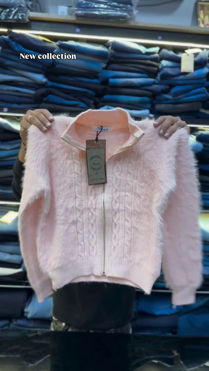 Ivory Furry Zip‑Up Cropped Winter Jacket with Cable‑Knit Center Panel and High Collar” 🤍