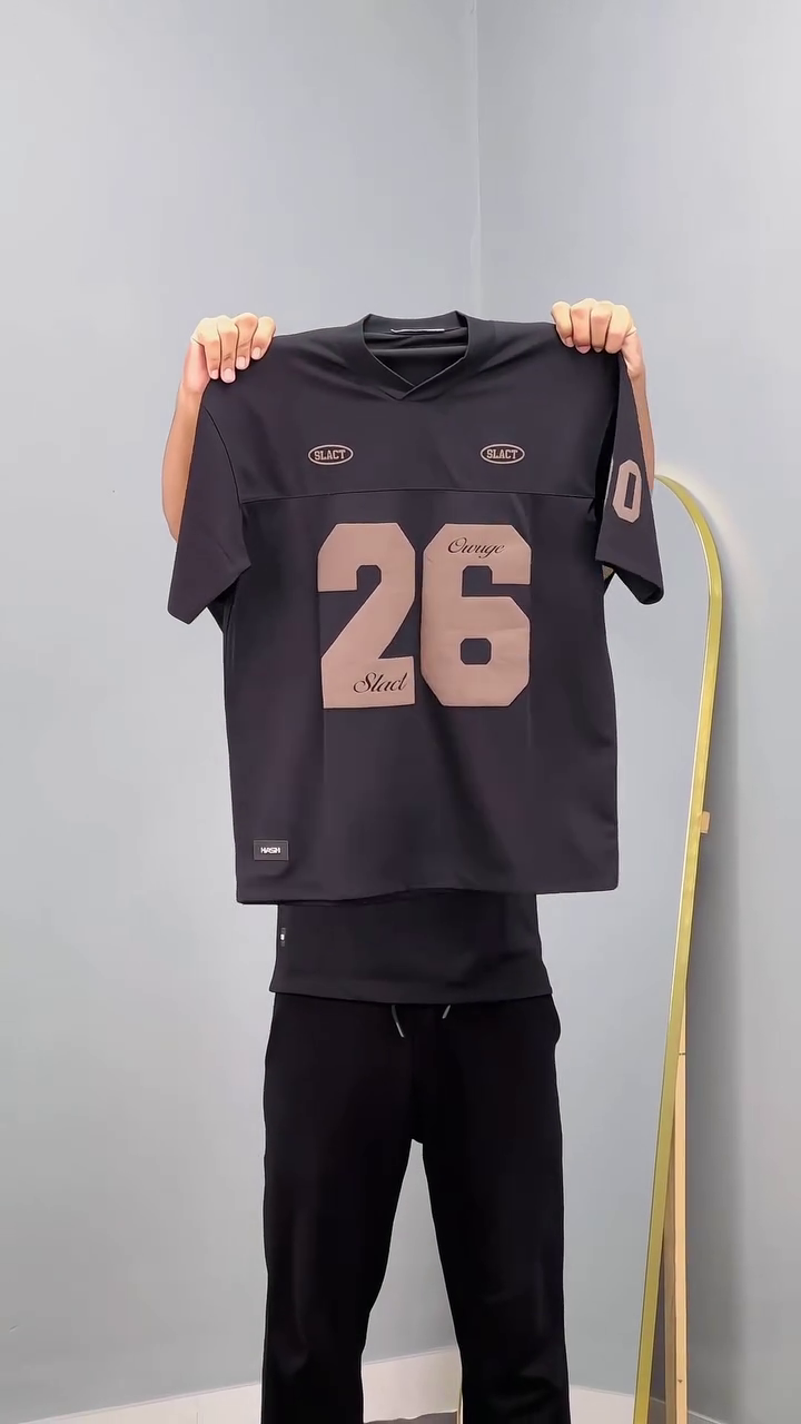 Sporty White Jersey with Bold Number Detailing and Graphic Accents 🎽⚪🏀🔥🌟