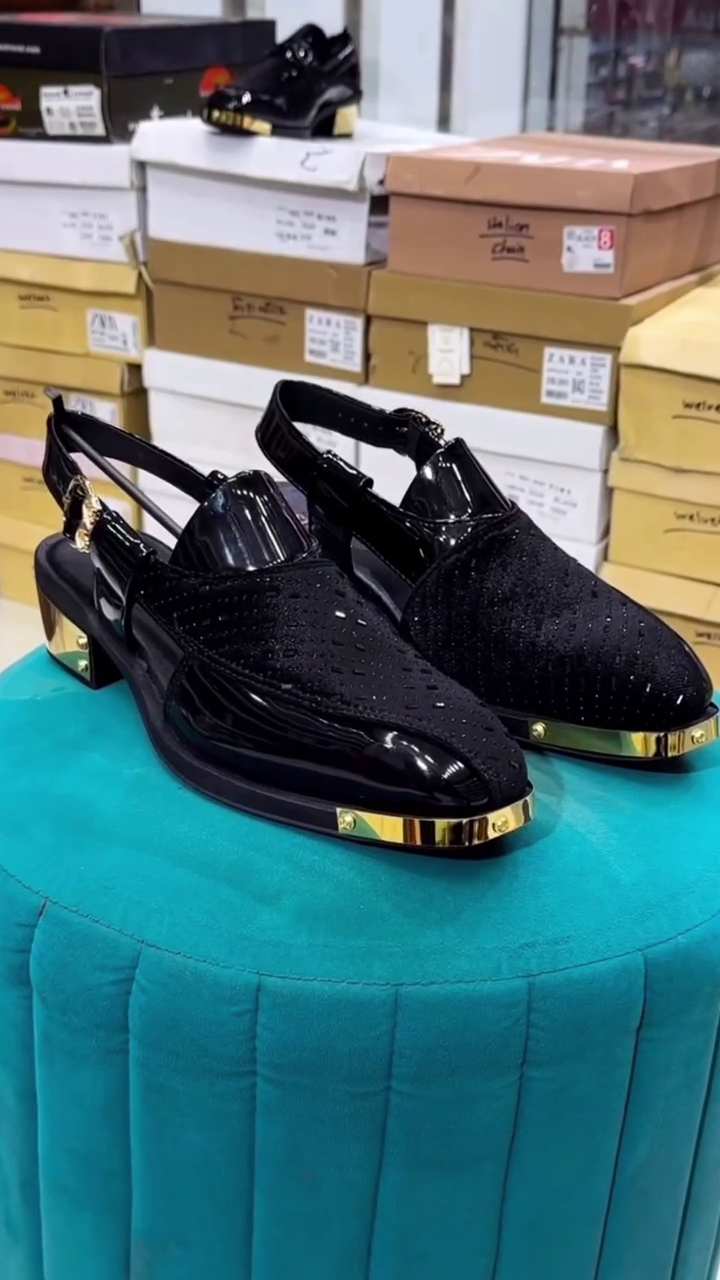 Elegant Glossy Black Slingback Shoes 🖤✨ with Gold Accent Detailing 💛 and Decorative Perforations 🌟