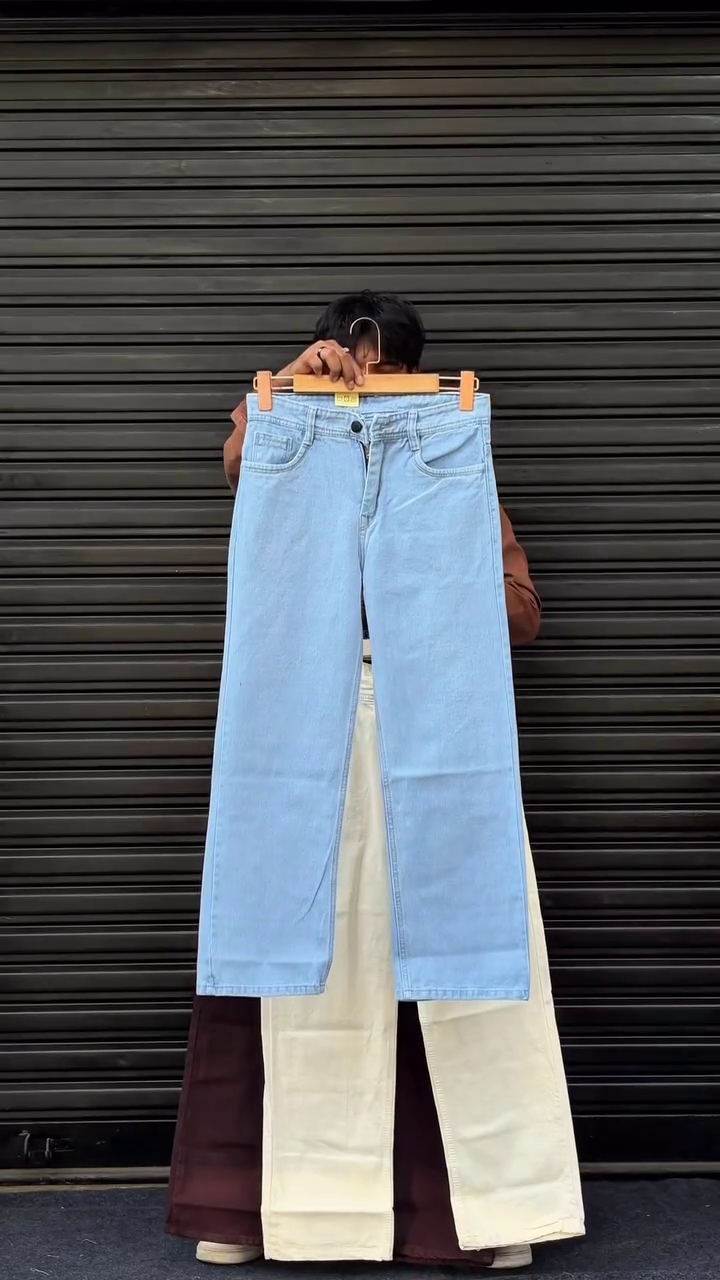 Cream Pants 🤍👖 with Classic Button Closure ⚪ Belt Loops 🎀 and Minimalist Tailoring ✨