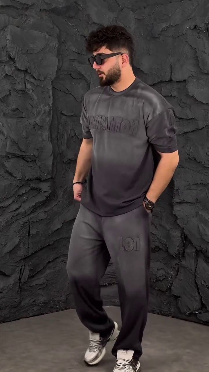 Men’s All-Black Relaxed Fit Half-Sleeve Streetwear T-Shirt & Cargo Jogger Co-Ord Set 🕶️🔥