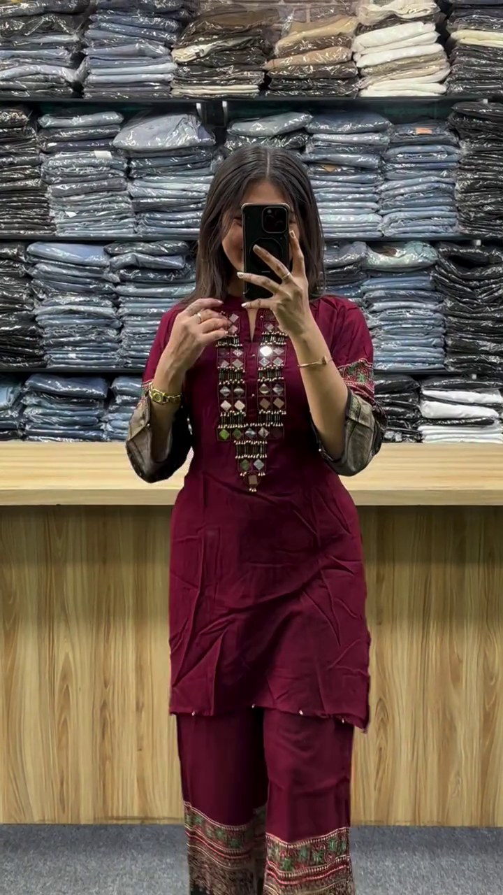 Women’s Maroon Ethnic Kurti with Mirror Work Panel & Printed Sleeve Borders ✨🪞