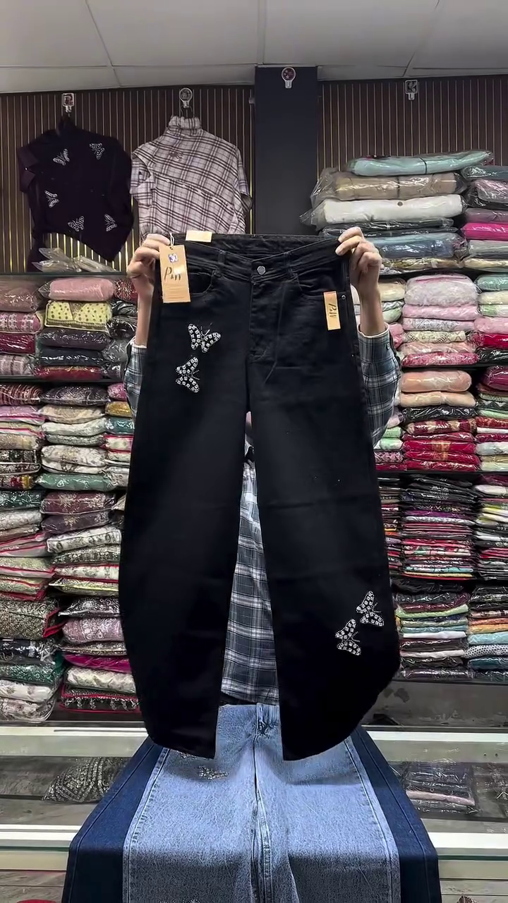 Women’s Dark Blue High-Waist Wide-Leg Cropped Denim Jeans with White Embroidered Hem Detailing ✨💙