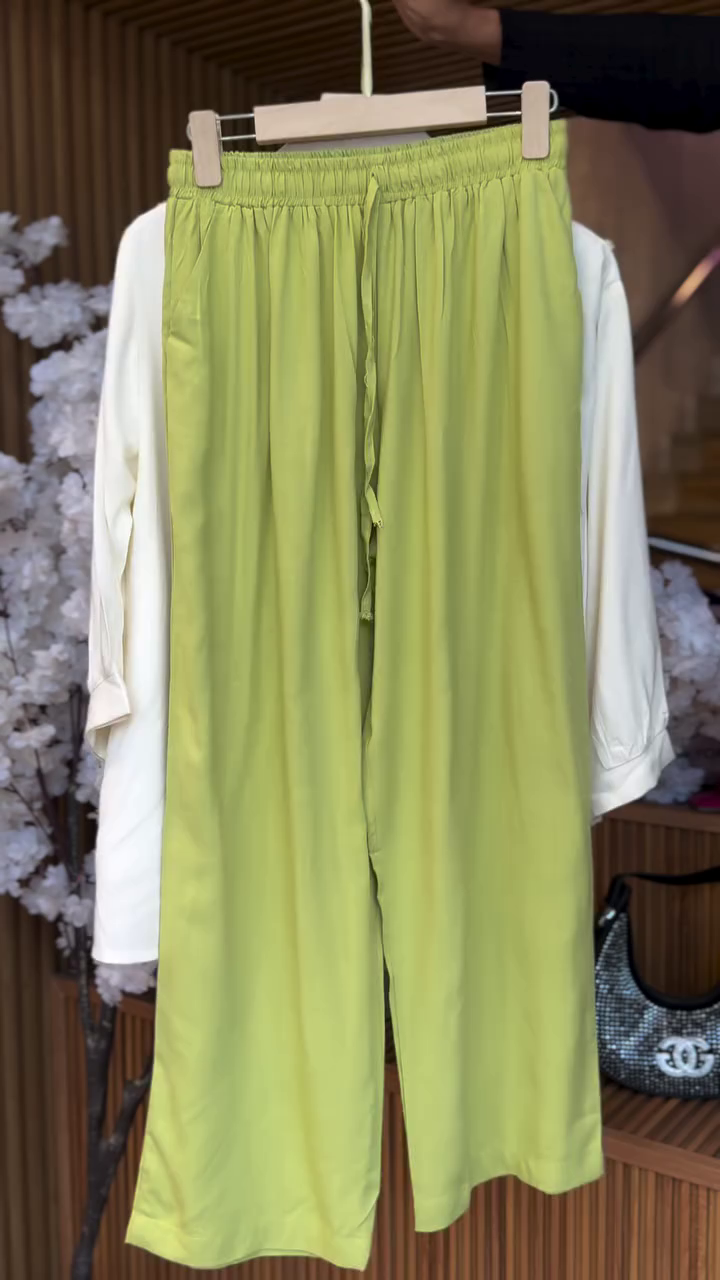 Lime Breeze Leaf Detail Co-Ord Set with Flowy Top & Relaxed Shorts 🍃💚✨