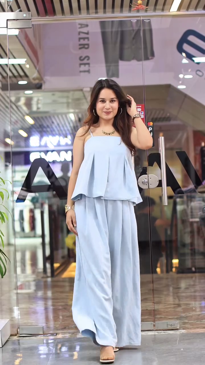 🖤✨  Elegant Sleeveless Layered Wide-Leg Jumpsuit Inspired Evening & Casual Chic Fashion Outfit ✨🖤