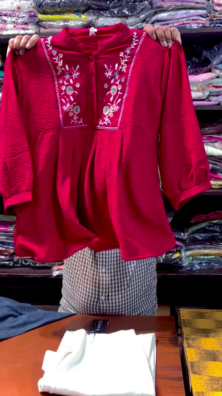 ❤️🌺 Premium Embroidered Floral Detail Long Sleeve Peplum Tunic Top for Everyday Elegant Styling 🌺❤️✨