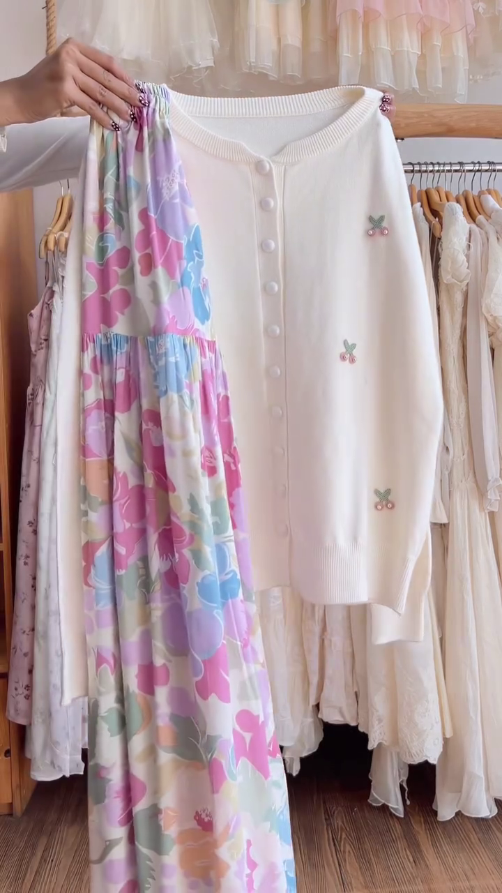 🌼💙 Soft Floral Print Maxi Dress & Decorative Flower Detail Knit Cardigan Feminine Fashion Combo Set 💙🌼✨
